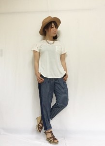 ストライプテーパードパンツ