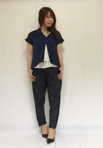 ストライプテーパードパンツ